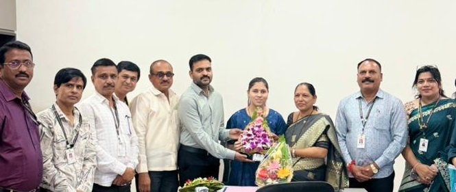 संगीत अकादमीतील सुविधांचा उपमहापौर शर्मिला बाबर यांनी घेतला आढावा