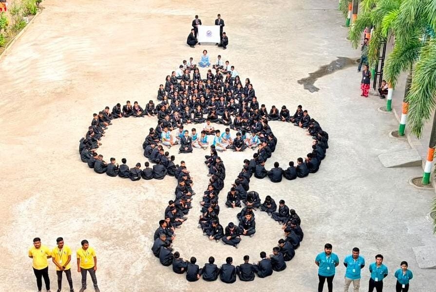विद्यार्थ्यांनी दिला पर्यावरणपूरक गणेशोत्सवाचा धडा